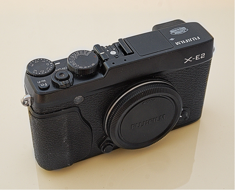 Fujifilm X-E2 — Taking it to the Street – Icarus' Fate Fotoatelier