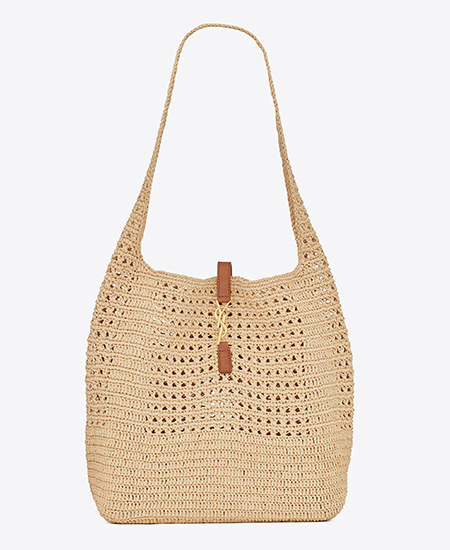 夏の相棒は【サンローラン】の新作ラフィアバッグ | Domani