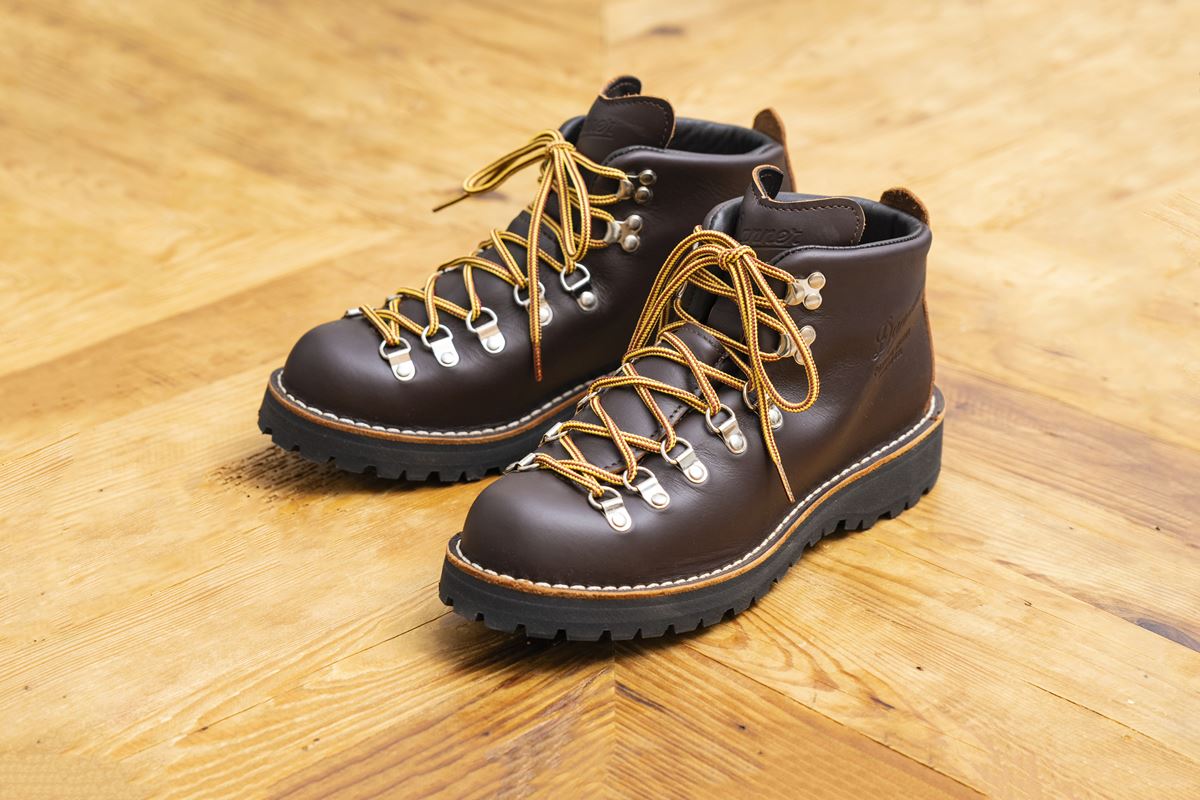 ダナーマウンテンライト】アイザワ ディーンさんに聞く、普段使いにも