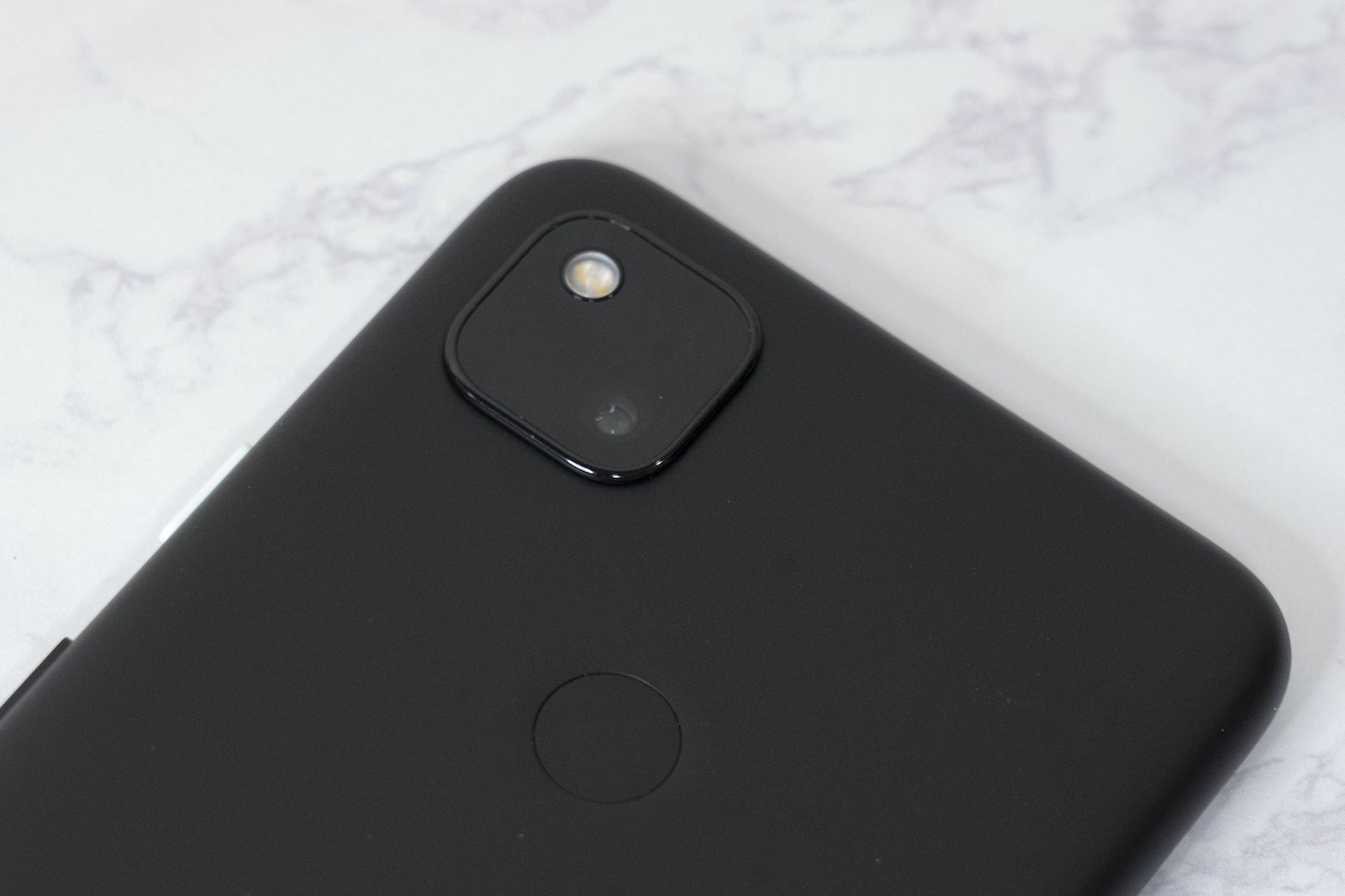 Google 新スマホ「黒だけ」のナゼ――Pixel 4aレビュー | From DIAMOND