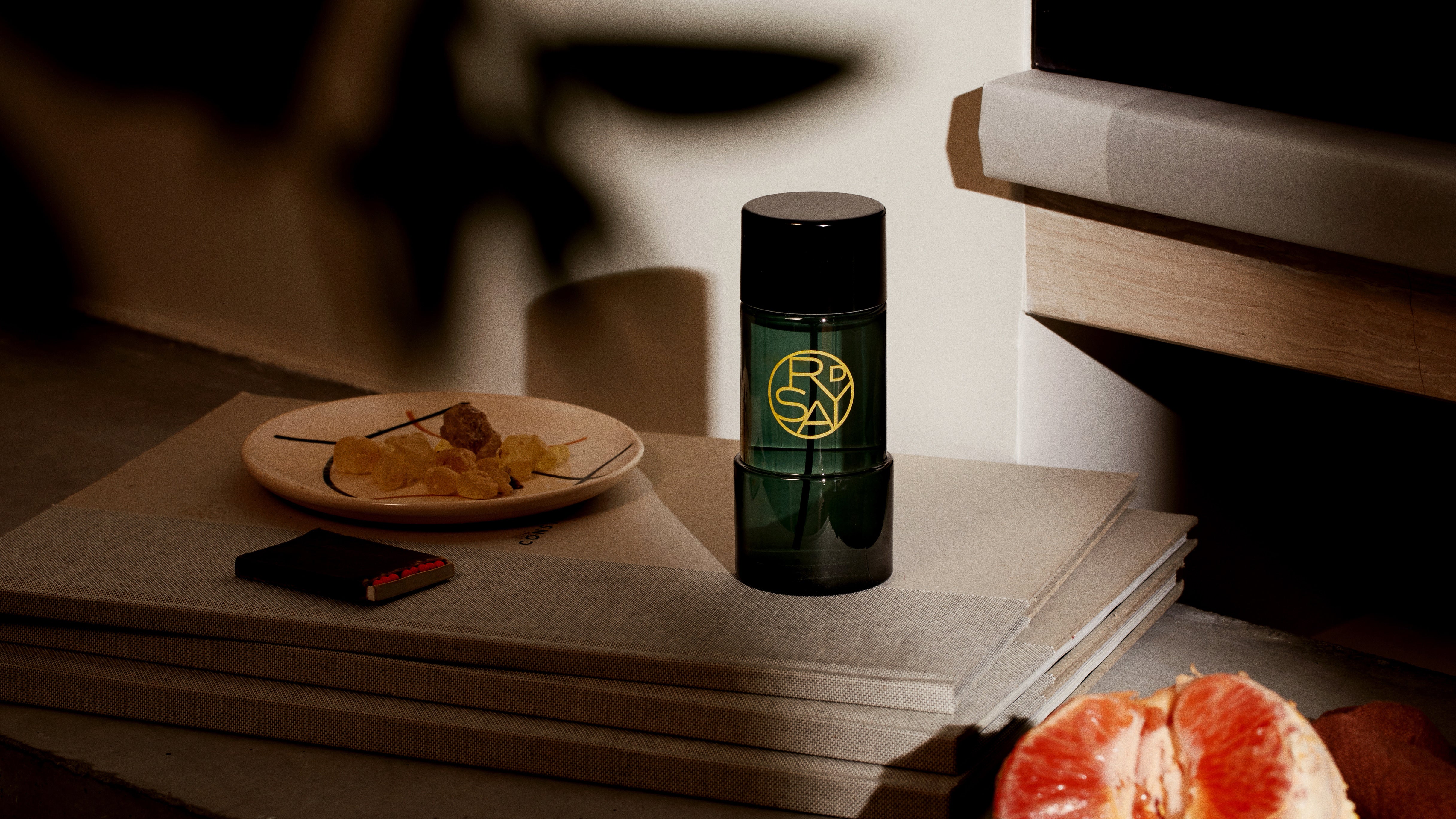 16:45 ルームスプレー - ドルセー ジャパン (d'Orsay Japan