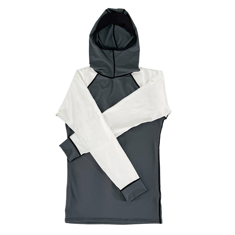 フード付きラッシュガード（チャコールグレーXオフホワイト） | 国産