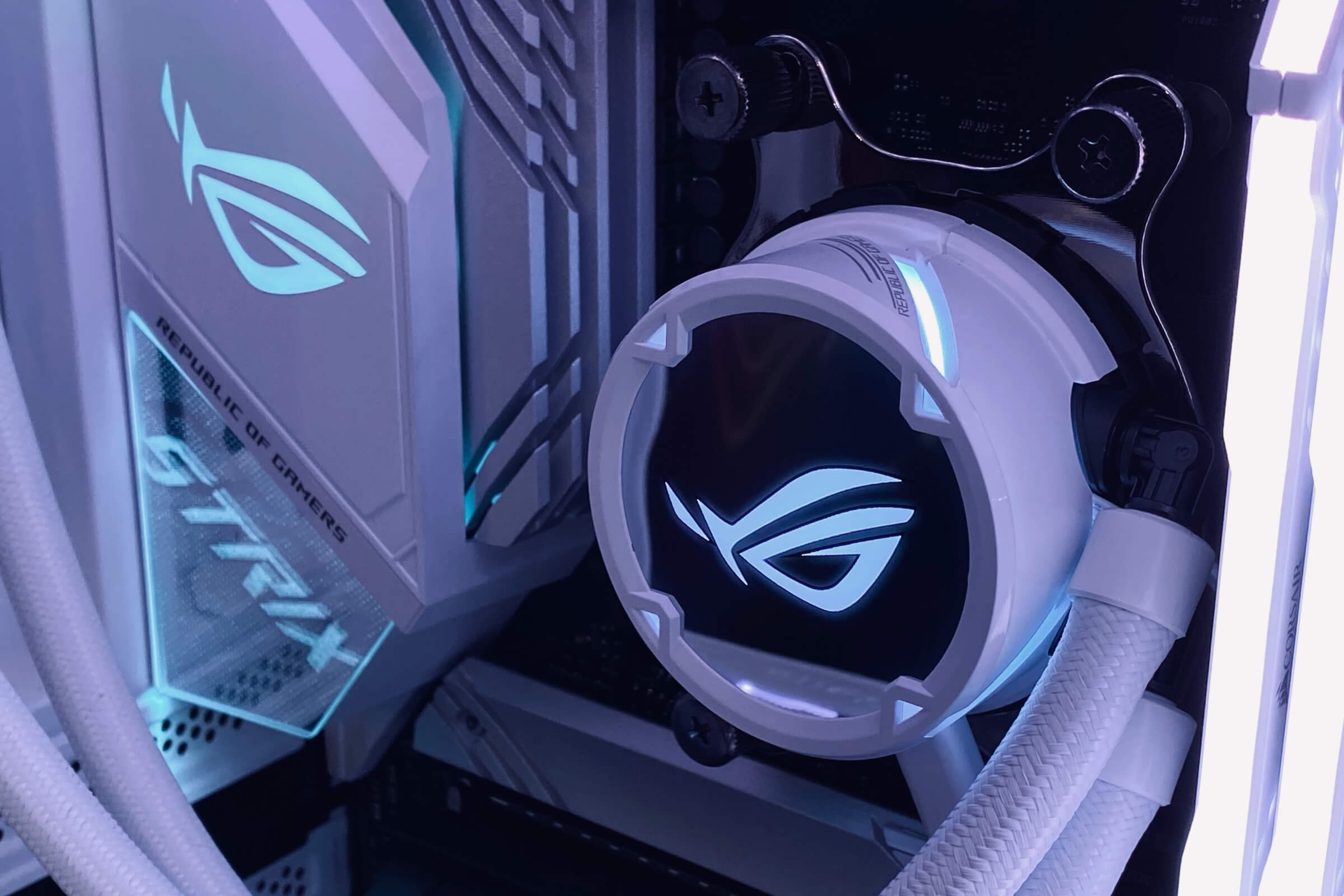 ROG Strix LC 360 RGB White Edition | AIO液冷クーラー | ROG Japan