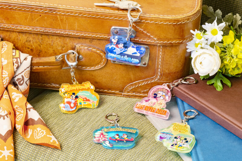 トゥーンタウンやトゥモローランドが登場 パークのマップやアイコンを