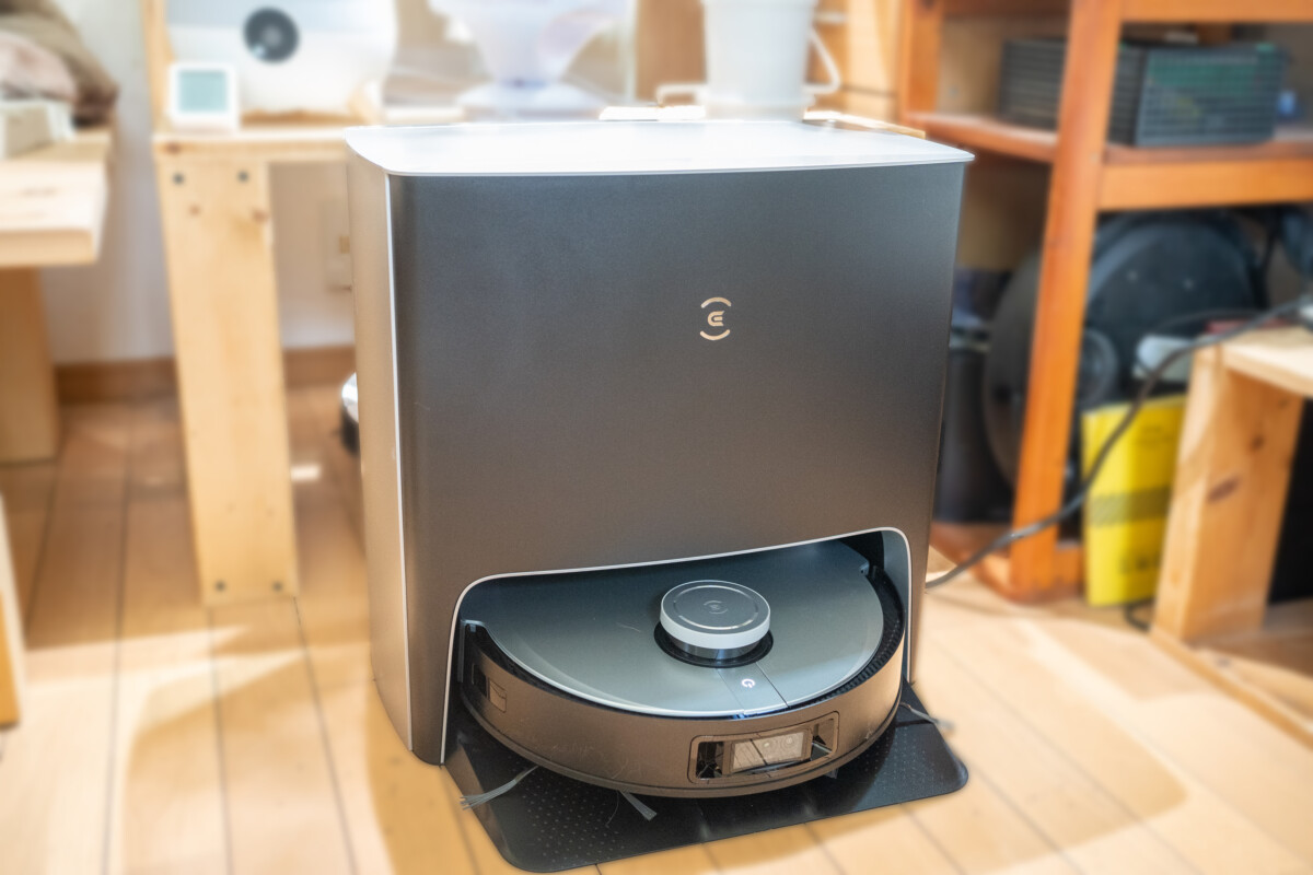 ついにモップの自動洗浄に対応。ロボット掃除機「ECOVACS DEEBOT X1