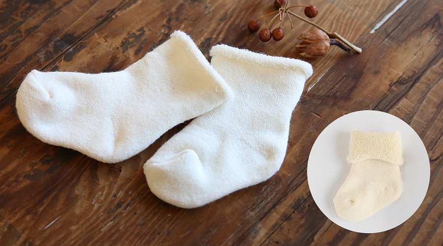 木馬刺繍のおくるみ＆靴下のセット | 天衣無縫 (テンイムホウ) の