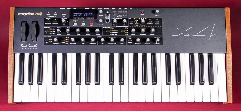 Dave Smith Instruments Mopho X4