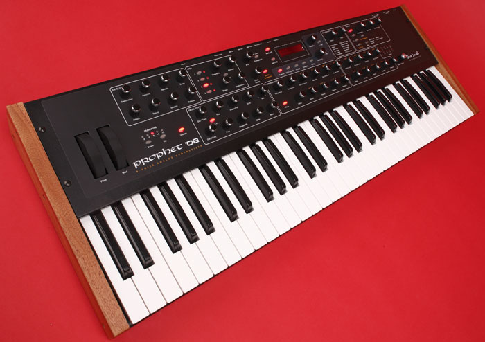 Dave Smith Instruments Prophet 08