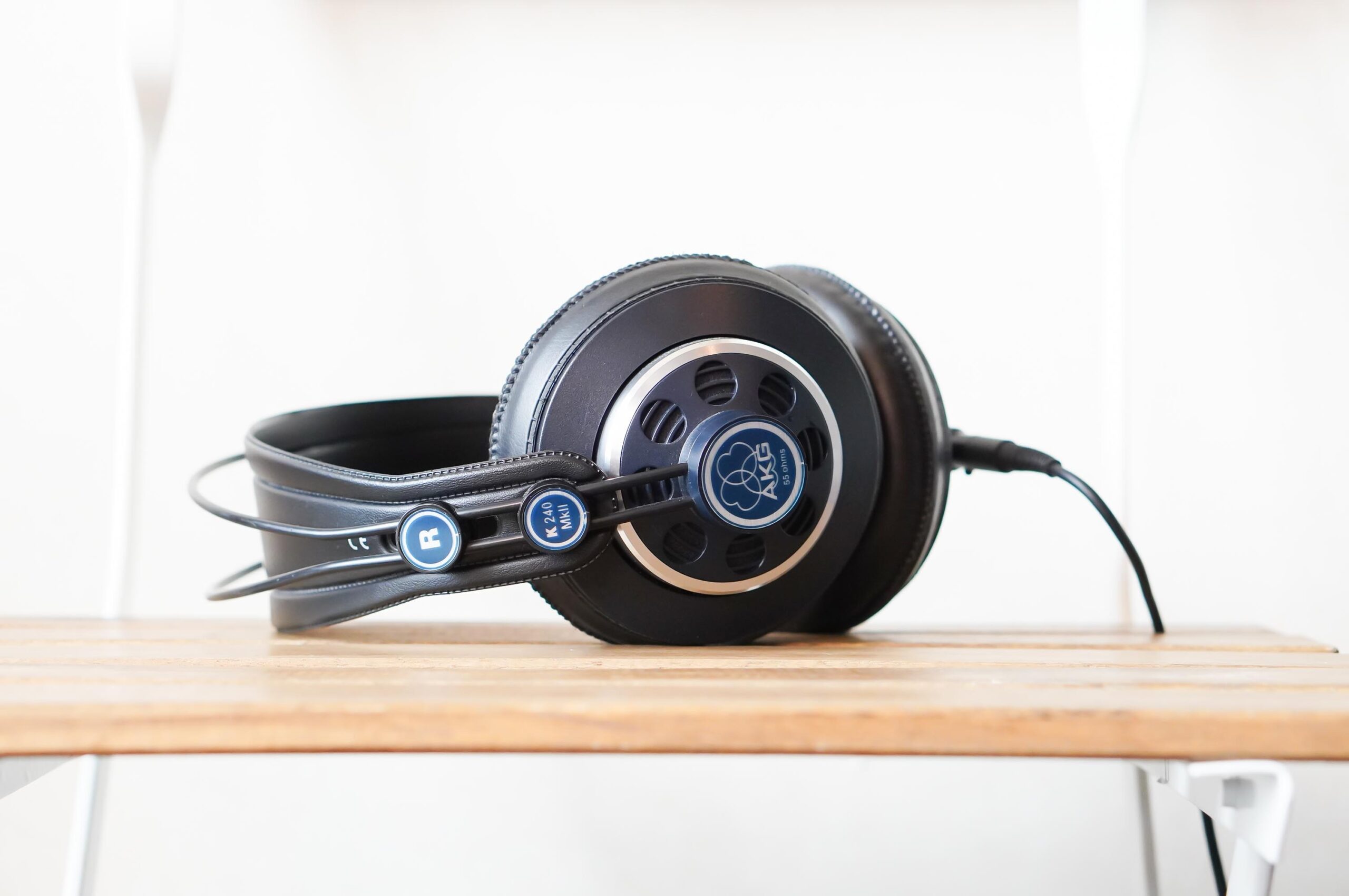 AKG k240 mk2のレビュー！ヘッドフォンもエージングで音が変わるかも