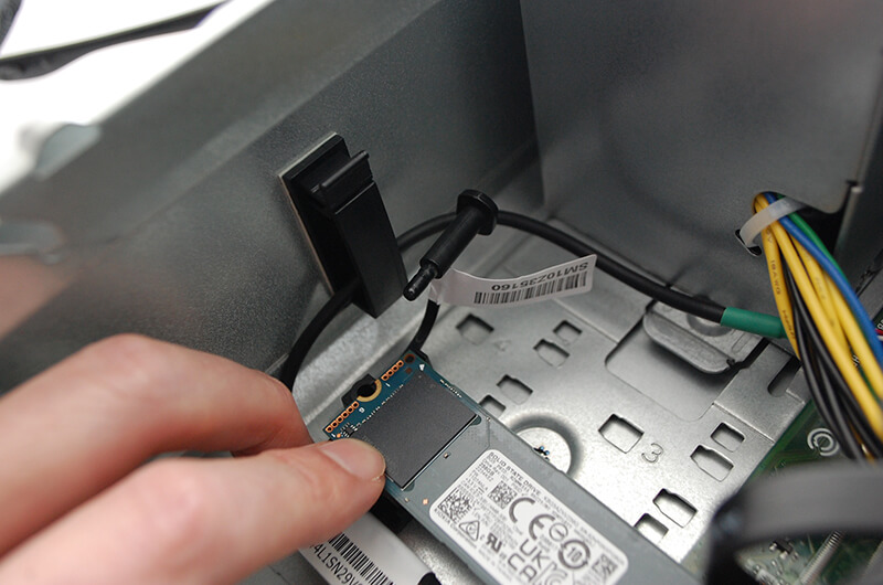 NEC Mate タイプLのM.2 SSDの外し方 PC-MKL43LZ8AC3C | パソコンライフ