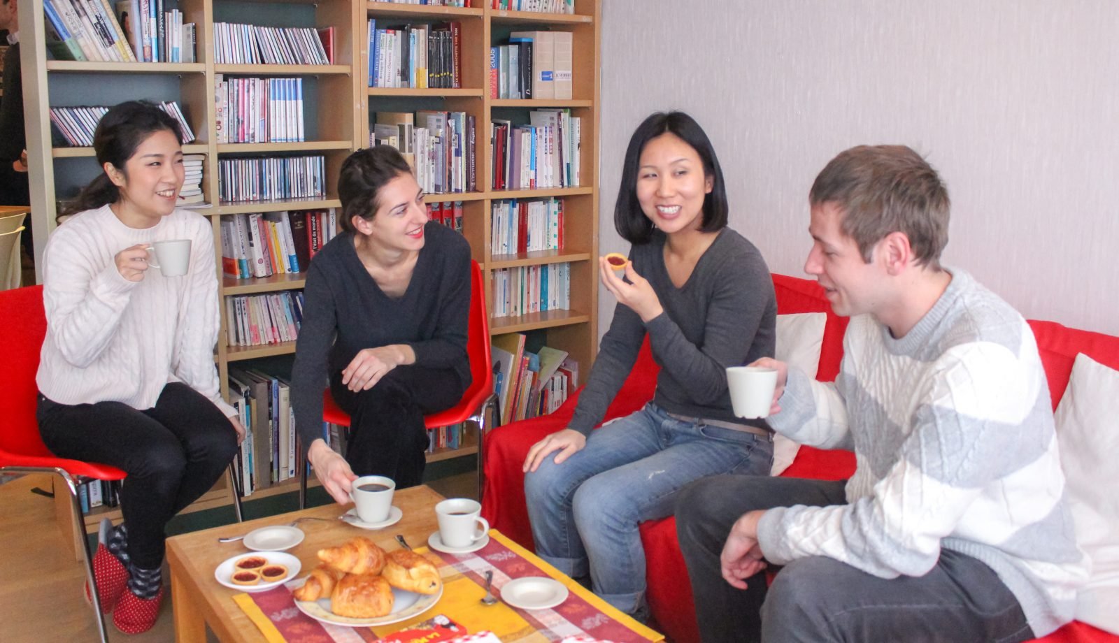 音声付】初心者でも簡単！日常会話にも使えるフランス語旅行会話集