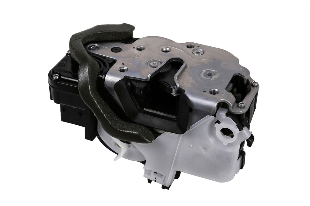 GM Genuine Parts Front Passenger Side Door Latch | 13579523 | GM Parts