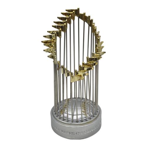 World Champions 2024 ドジャース トロフィー レプリカ｜トレファクONLINE