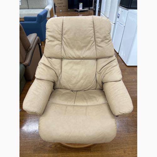 Ekornes (エコーネス) ストレスレスチェア ライトグレー オットマン付