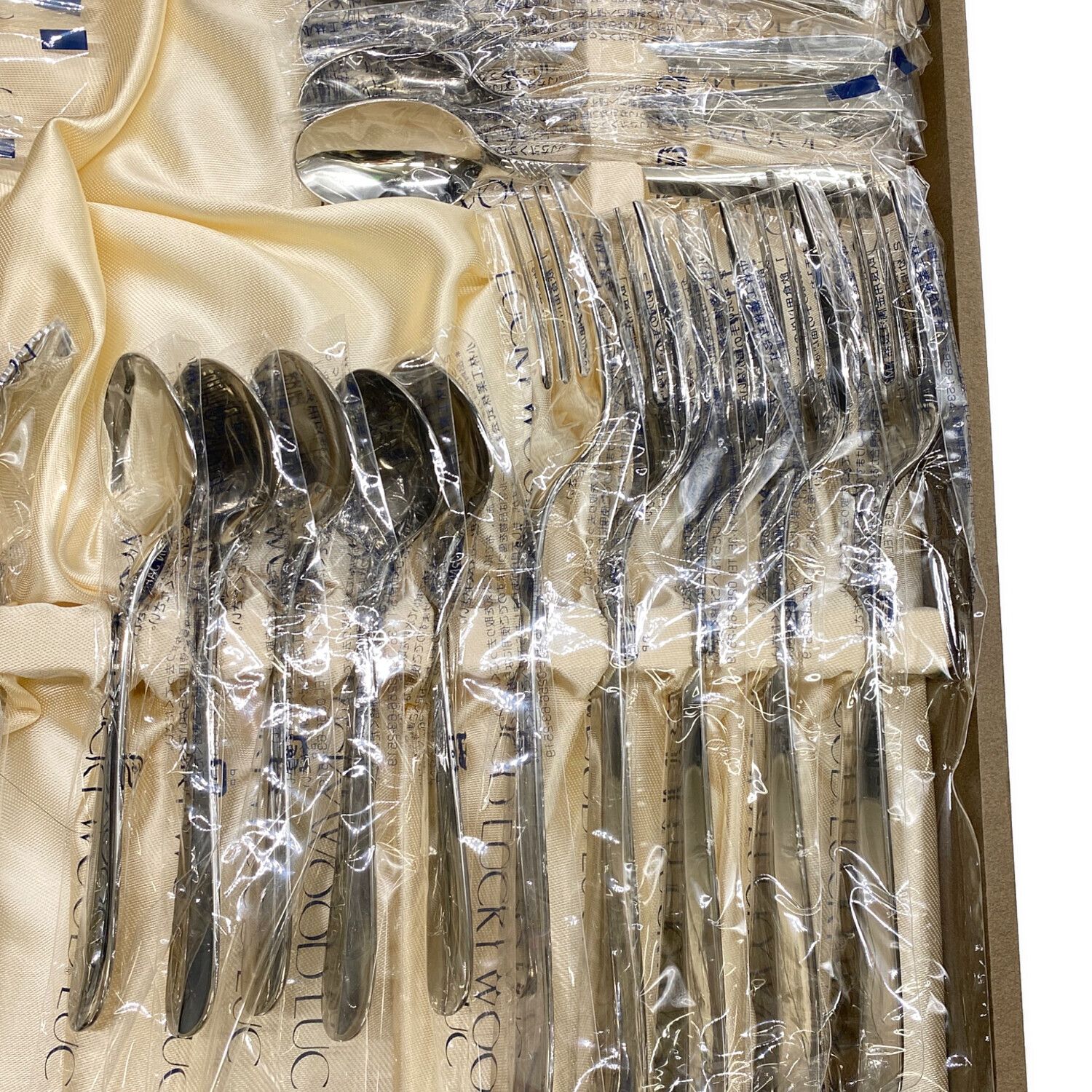 LUCKYWOOD (ラッキーウッド) カトラリーセット 36P｜トレファクONLINE