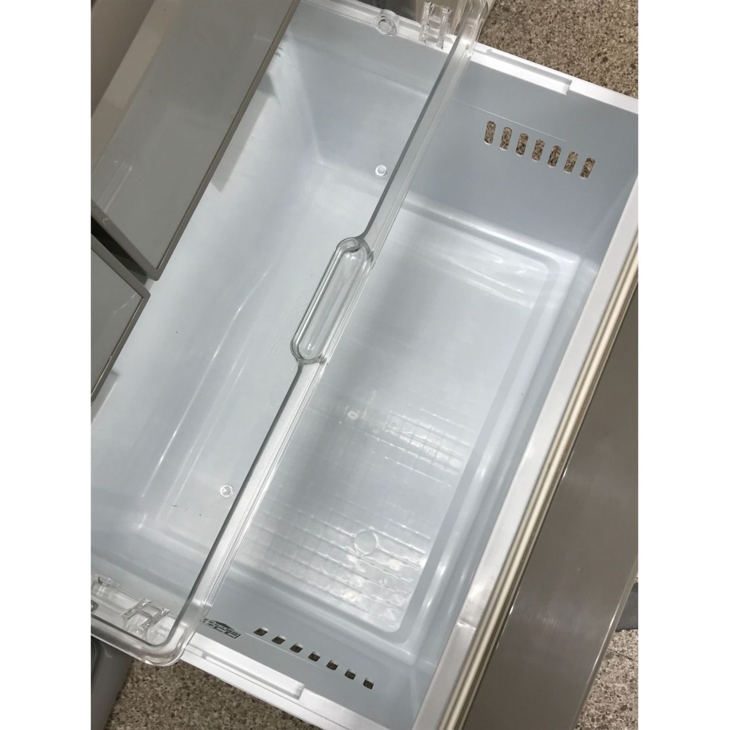 TOSHIBA (トウシバ) 5ドア冷蔵庫 GR-43ZY 2012年製 427L｜トレファクONLINE