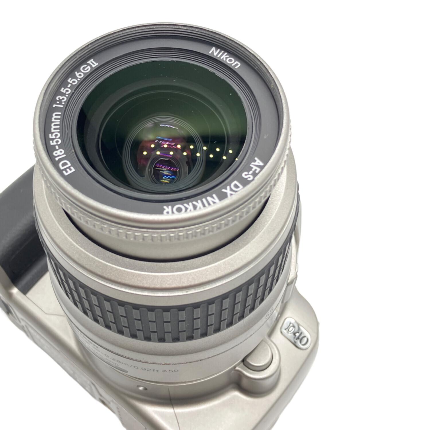 Nikon (ニコン) デジタル一眼レフカメラ D40 ダブルズームキット（af-s