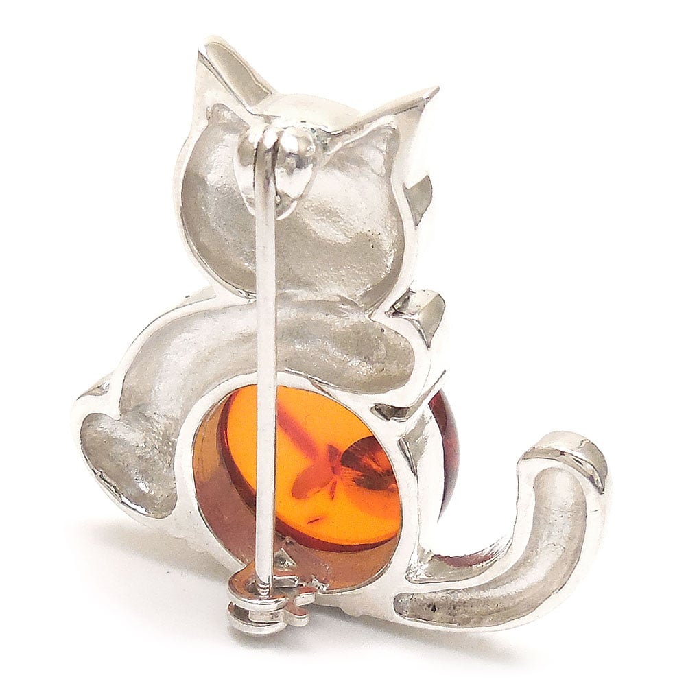 entiere アンティエーレ ブローチ レディース 猫 ネコ 琥珀 コハク