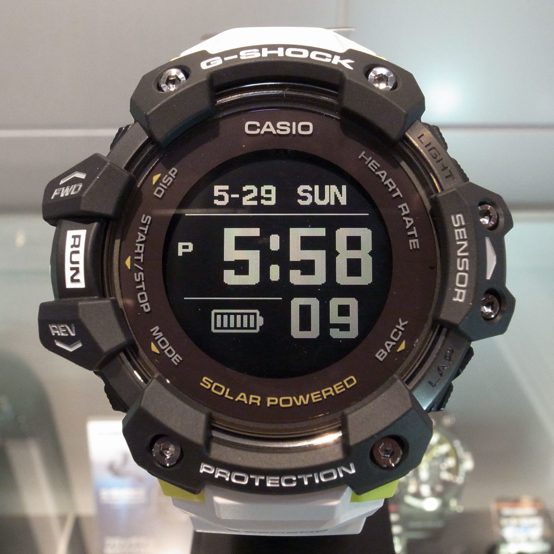 カシオ Gショック G-SQUAD GBD-H1000-1A7JR | 三愛 ONLINE SHOP