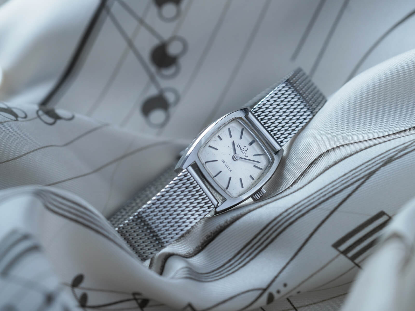 オメガ/デヴィル/トノーケース/シルバーダイヤル/Omega/De Ville