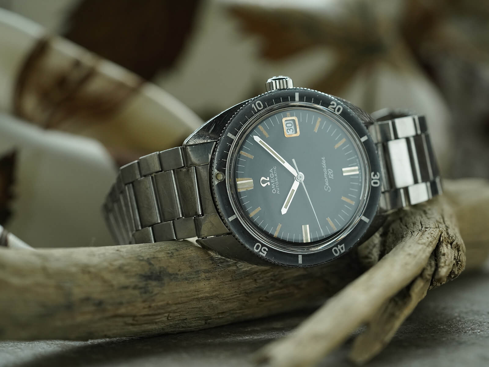 オメガ/シーマスター120デイト/マットブラックダイヤル/Omega