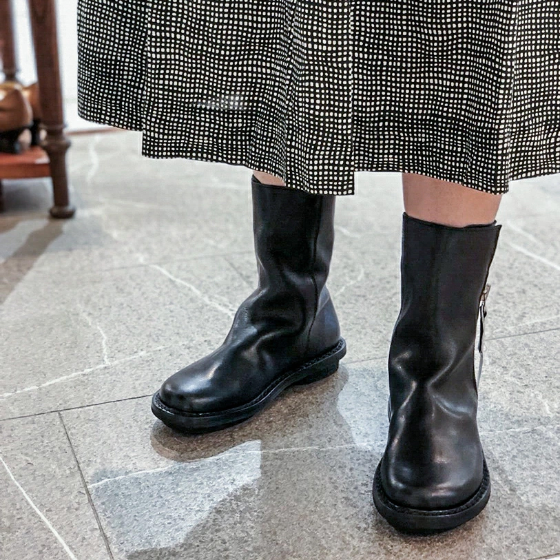 送料無料】trippen[トリッペン]/DEER-WAW 普遍的でシンプルなショート