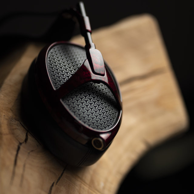 e☆イヤ限定販売！】#Meze Audio 生誕10周年記念！世界100台のみの限定