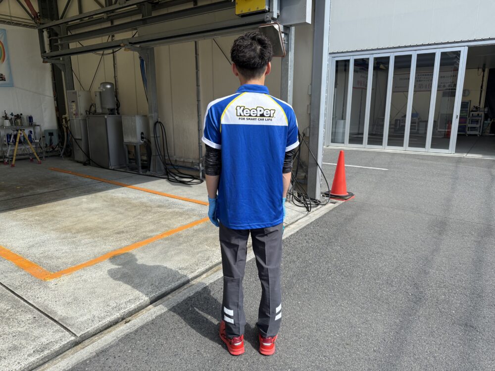 KeePerつなぎを夏仕様のポロシャツに衣替え - キーパー