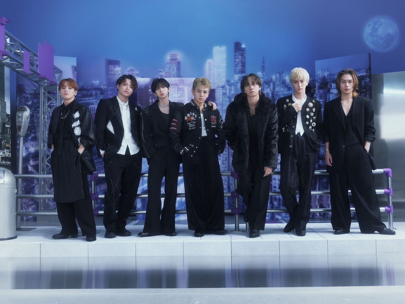 Travis Japan 12/4リリースの2ndアルバム「VIIsual」の FC限定盤