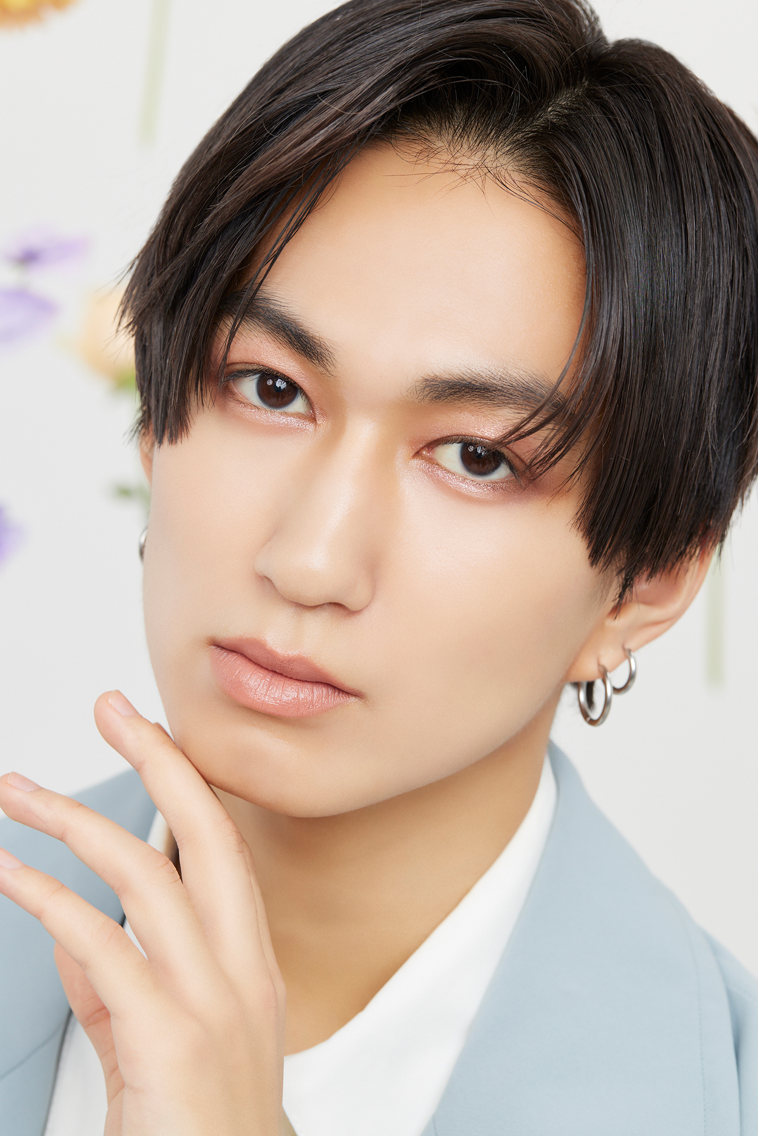 SUPER☆DRAGON・田中洸希×池田彪馬】メイクパレットを自分らしく春色に