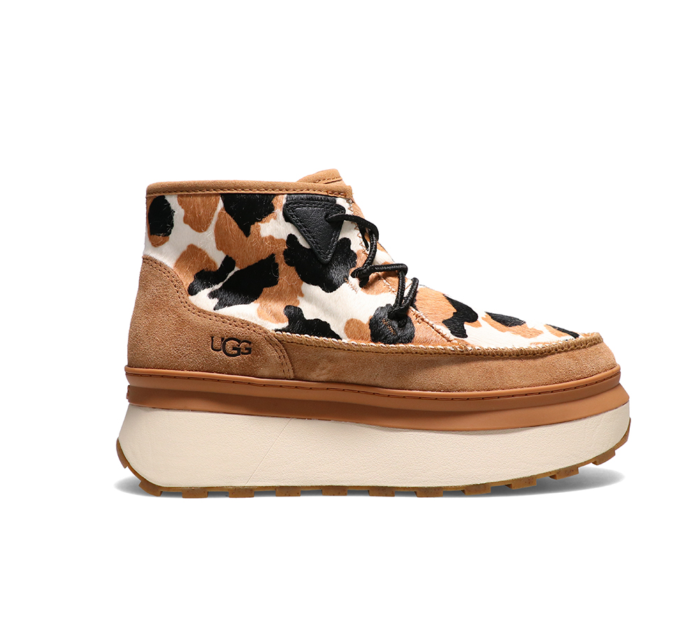 UGG＠mos(アグ アトモス)から牛柄を使った秋にぴったりな「UGG COW