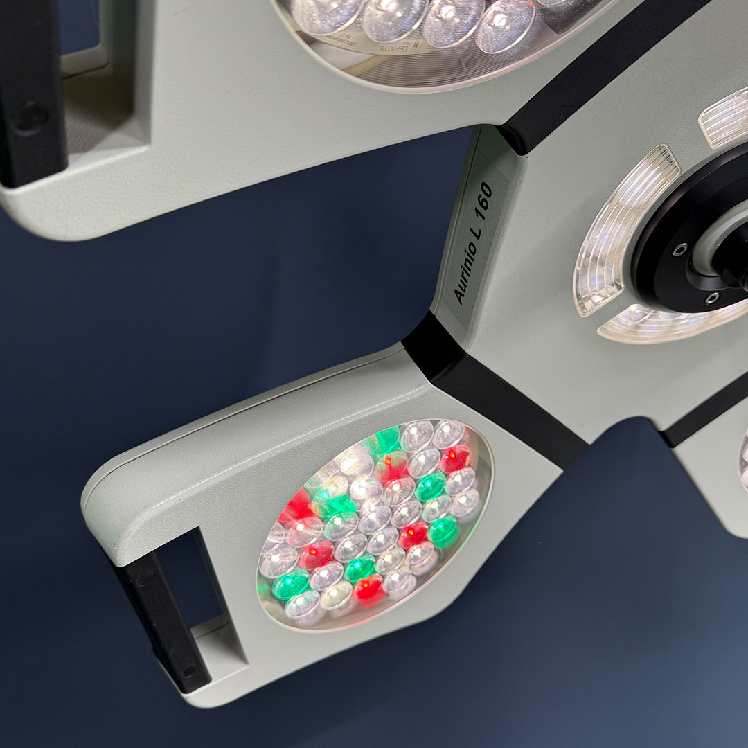 The Trilux Medical Lighting Aurinio L160 - EMTrading