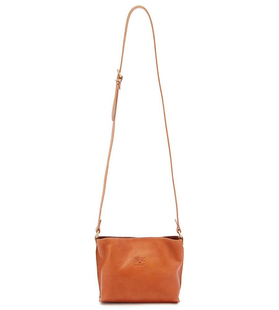 クロスボディバッグ｜ポシェット｜IL BISONTE(イルビゾンテ)｜ルック