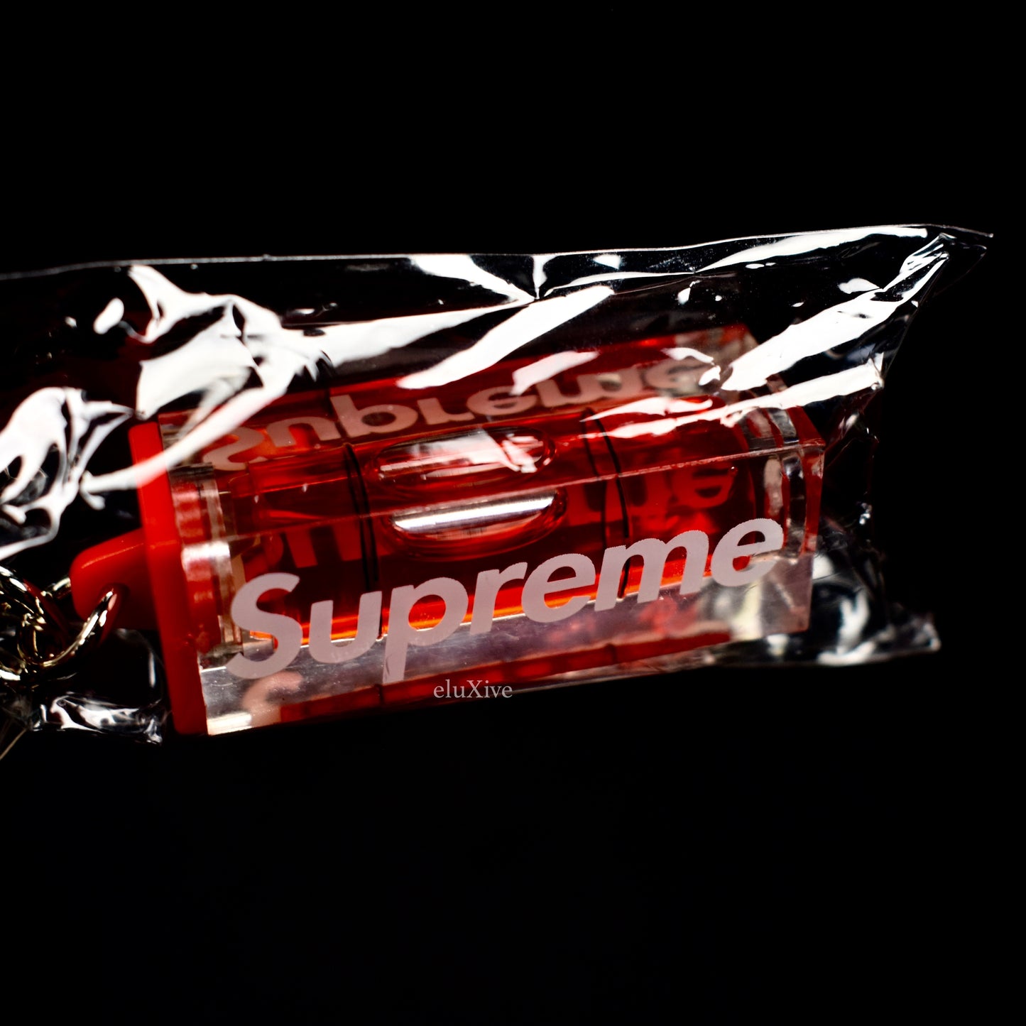 Supreme - Box Logo Level Keychain (Red) – eluXive