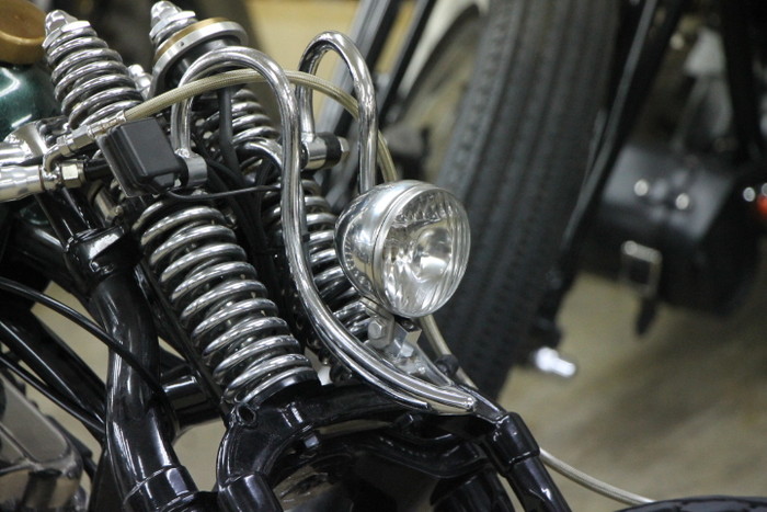 ナイスモーターサイクル製の小さくて明るいヘッドライト！ | (有)遠藤