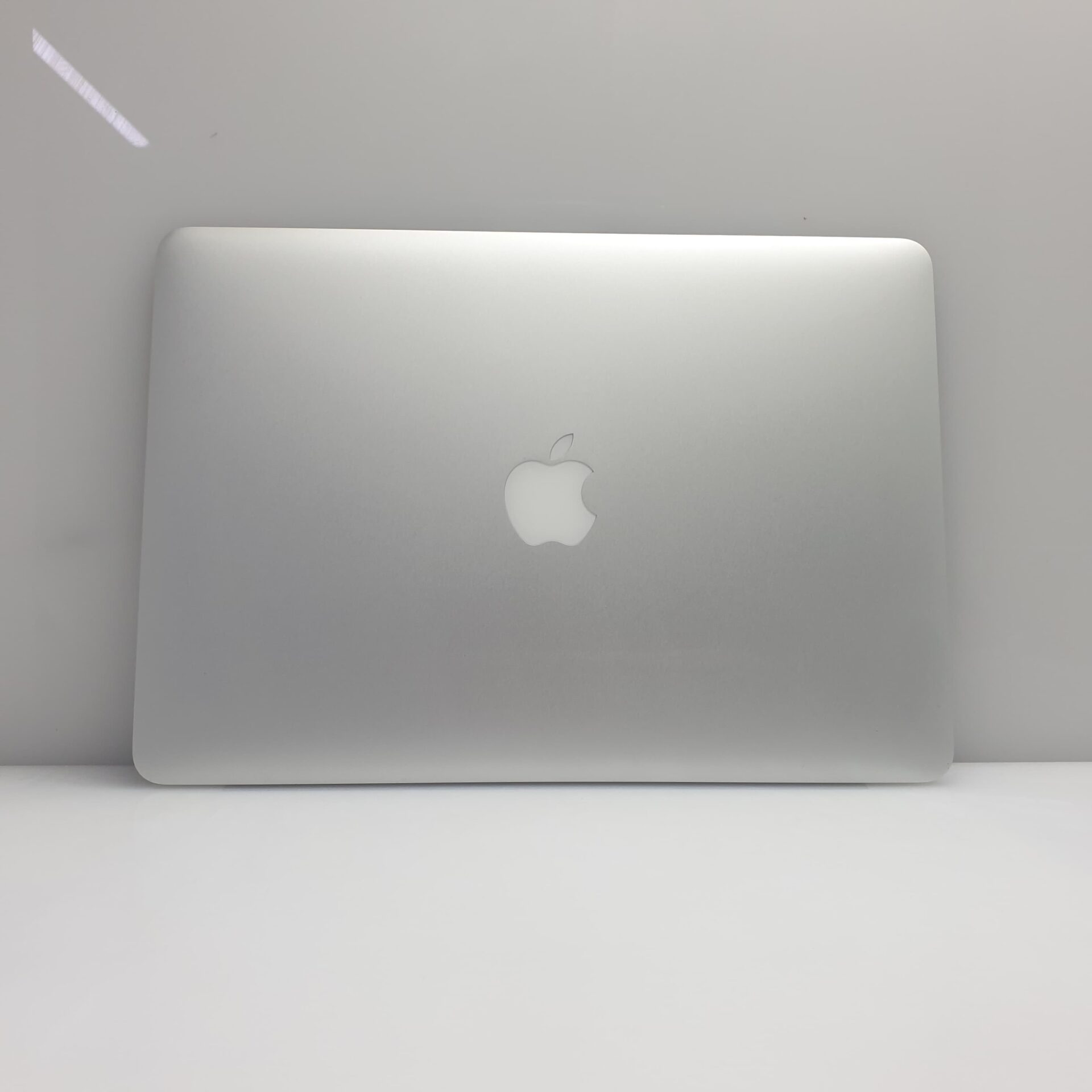 Buy Used MacBook Air 13-Inch 