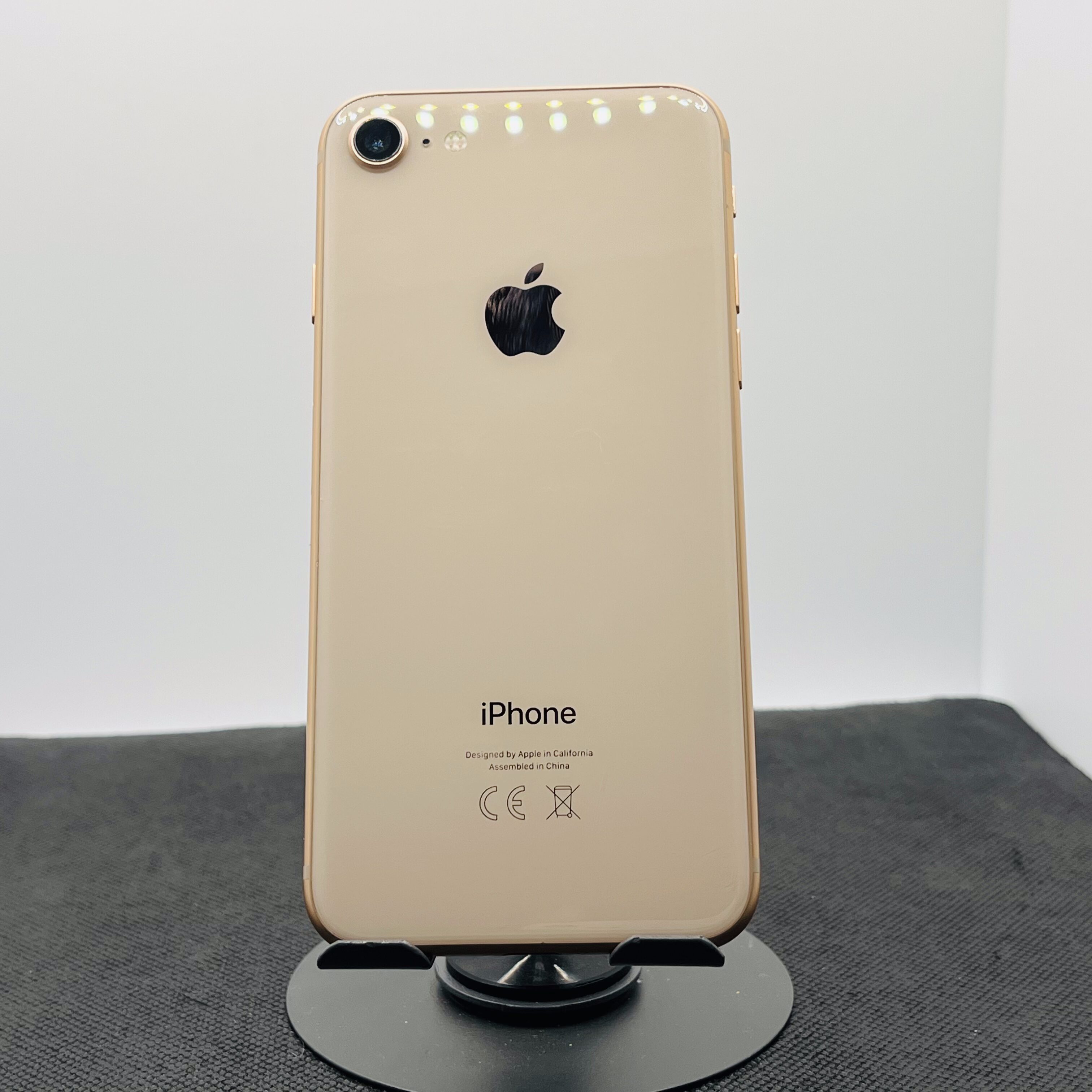 iPhone 8 Gold 64GB SIMフリー 本体 SIMフリー iPhone 8 Gold 64 GB