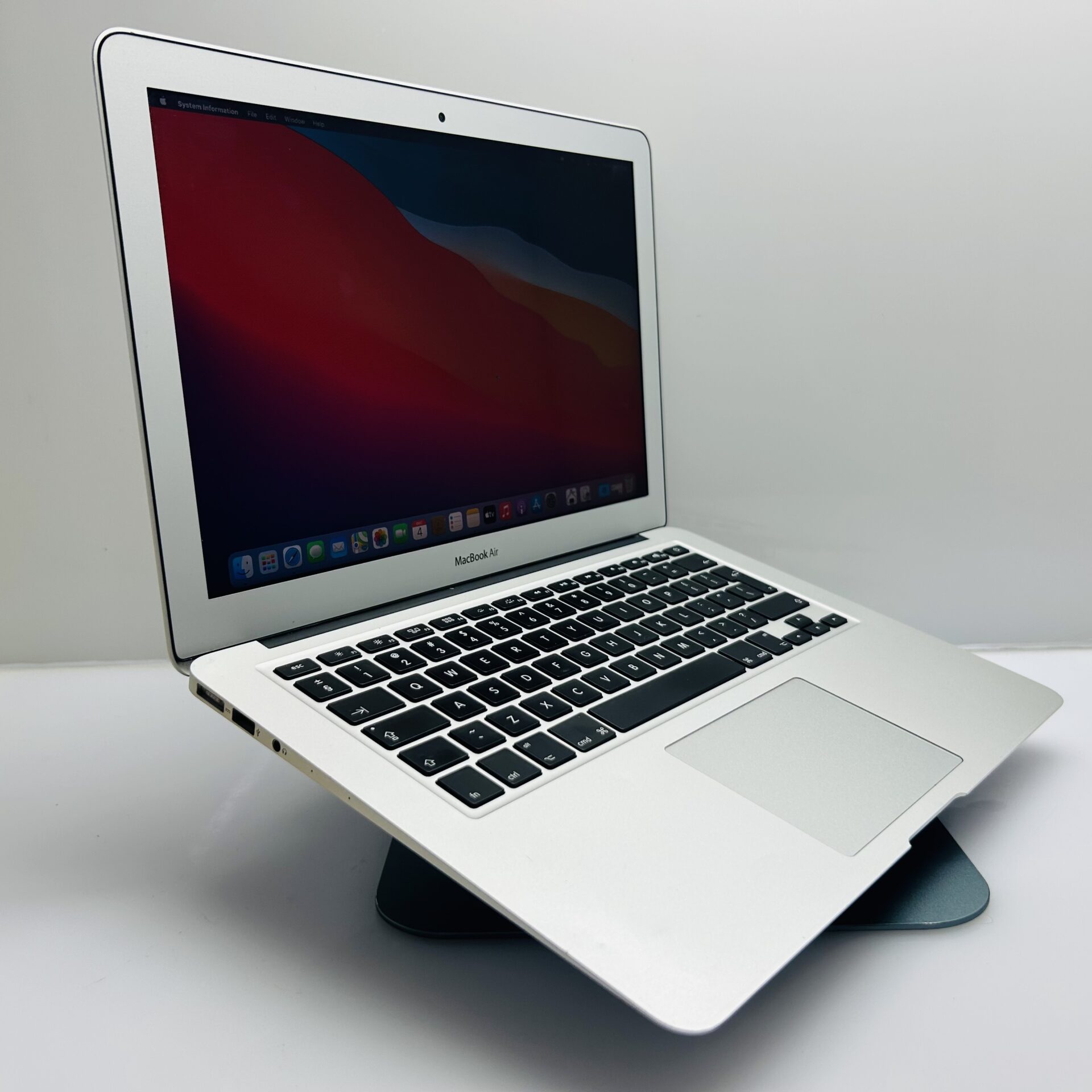 Buy Used Apple MacBook Air 13-inch “Core i5” 1.8GHz (2017) 8GB RAM