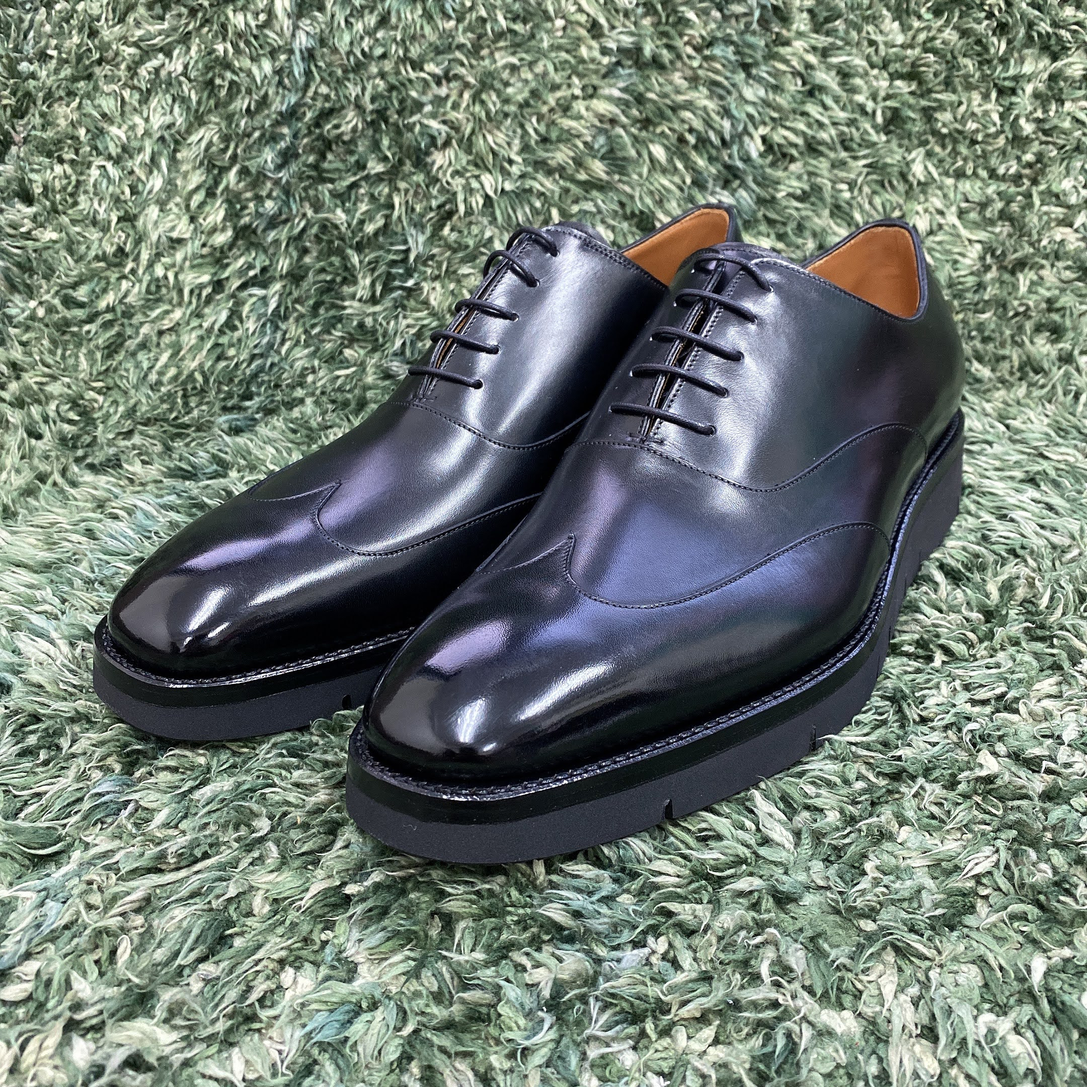 ホールカット_グッドイヤーウェルト製法 - 自由な靴で自由に生きる