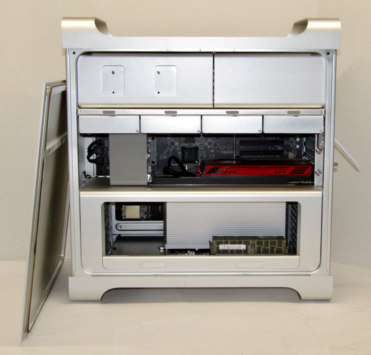 Apple Mid 2012 Mac Pro Desktop Quad-Core 3.2GHz 16GB Radeon HD