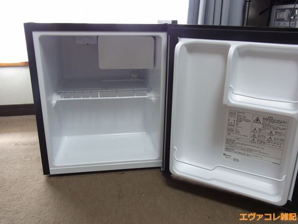 6畳の部屋に置いても気にならない小型・静音の冷蔵庫「ERB0500SA」を