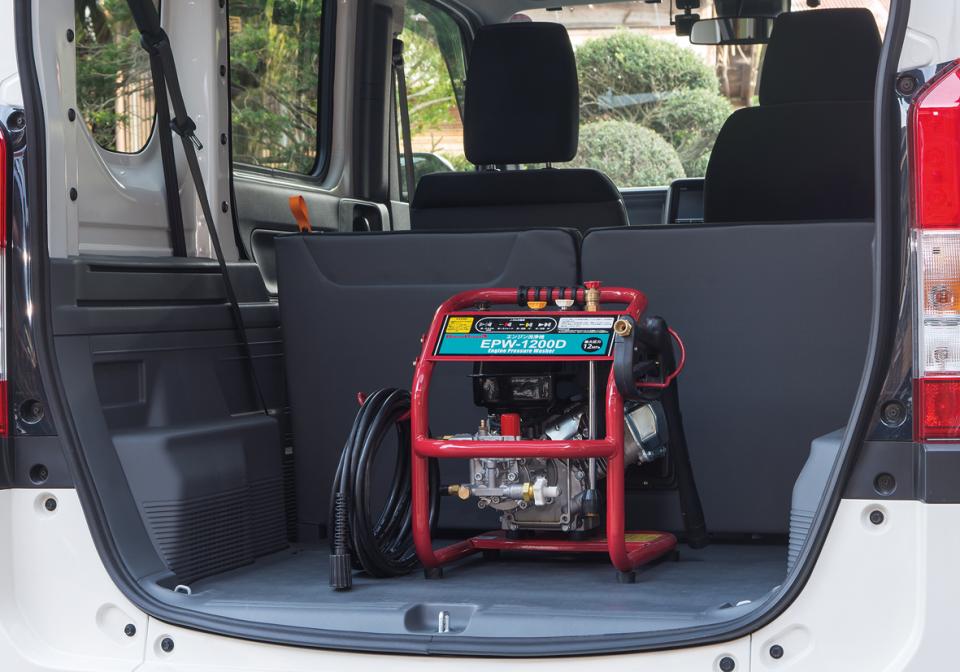 頑固な汚れも高圧噴射で吹き飛ばす！「山善 エンジン洗浄機 EPW-1200D