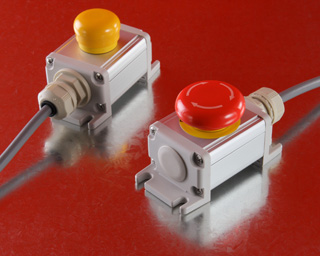 IDEC 非常停止スイッチ付 超小型スイッチボックス｜新製品情報｜製品