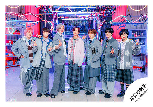 なにわ男子 | ファミクラストア オンライン