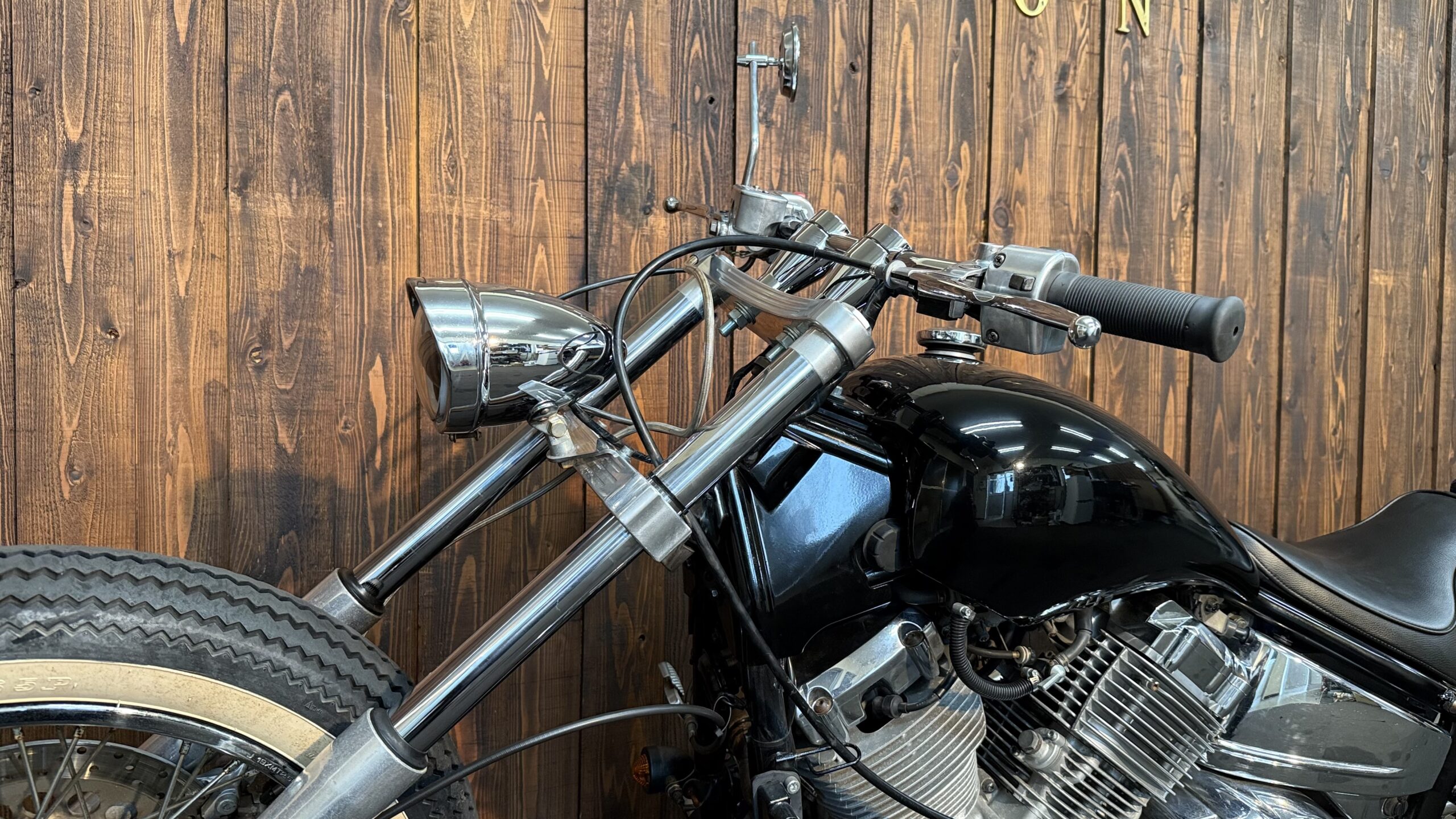 ドラッグスター400ニューロッド在庫車両仕様変更のお知らせ☆