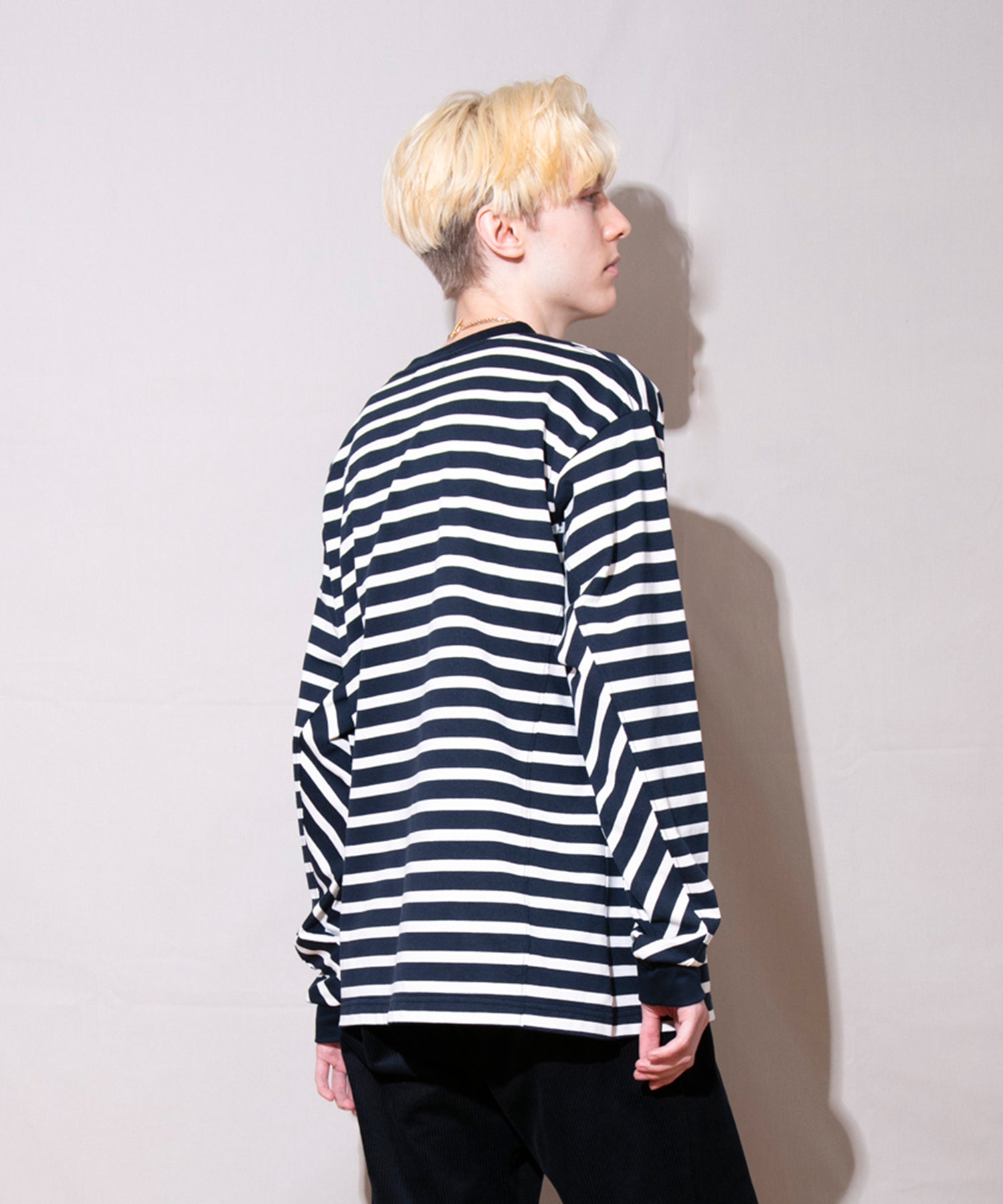 Border Long Sleeve T – FACTOTUM