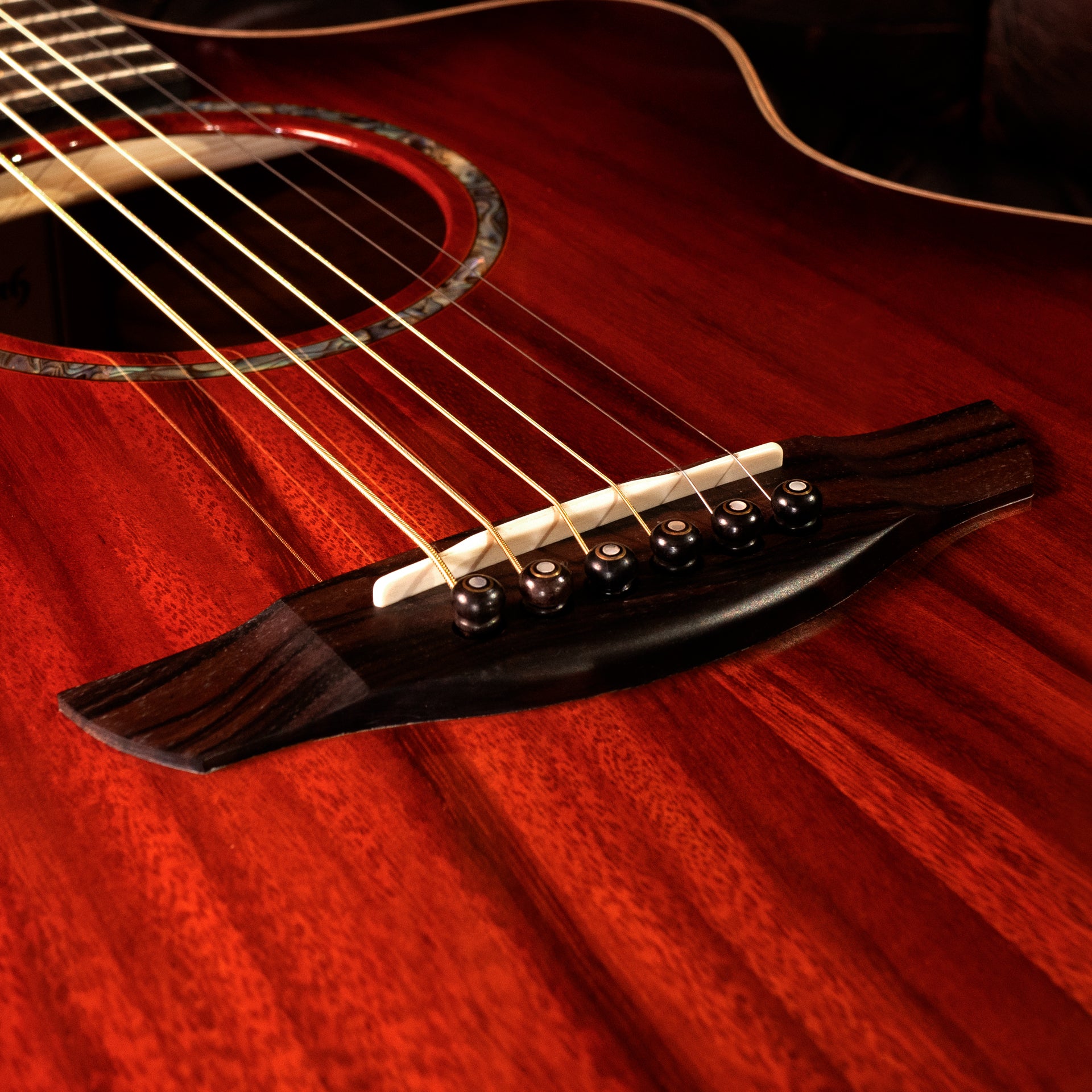 Faith Blood Moon Venus Cutaway Electro FVBMB | Handmade Acoustic