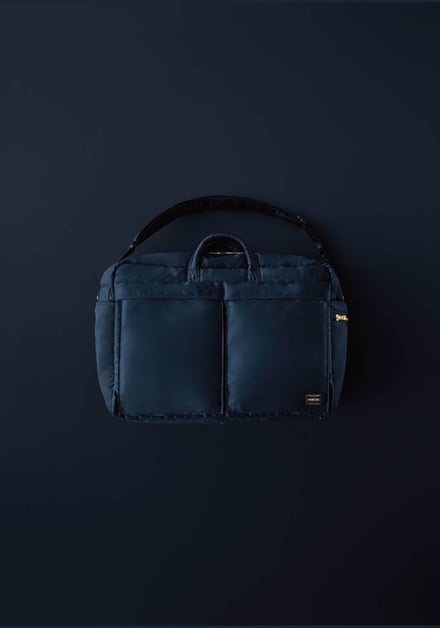 ポーターから「アイアンブルー」の新作タンカー登場 全40型を展開