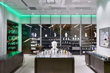 ノーズショップがhontoとコラボ 「本のガチャ × 香水ガチャ」を発売