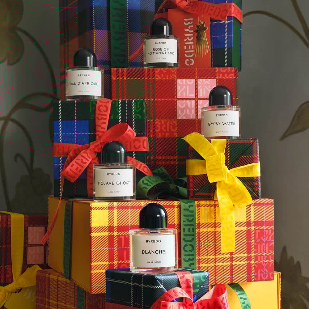 2024年クリスマスコフレ】バイレード：限定のアイパレットやハイライト